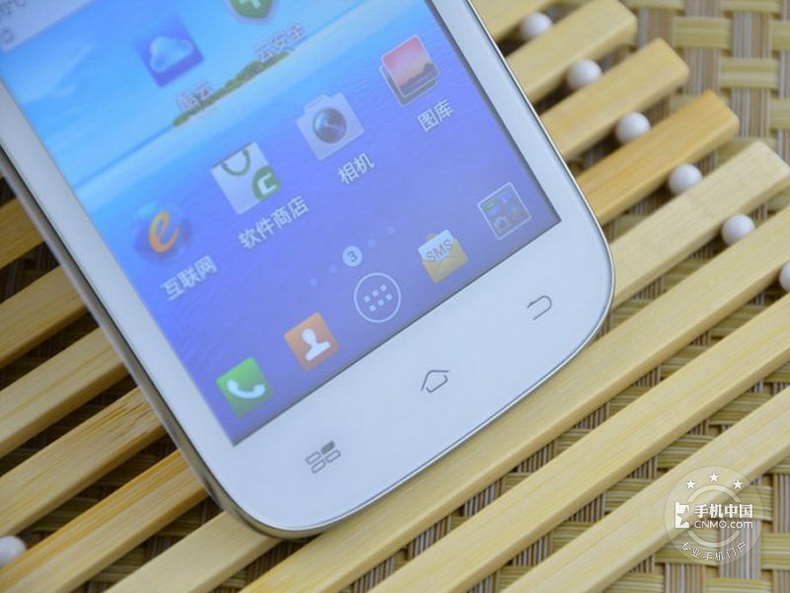 酷派5890 详细评测介绍资料 中山酷派(Coolpa