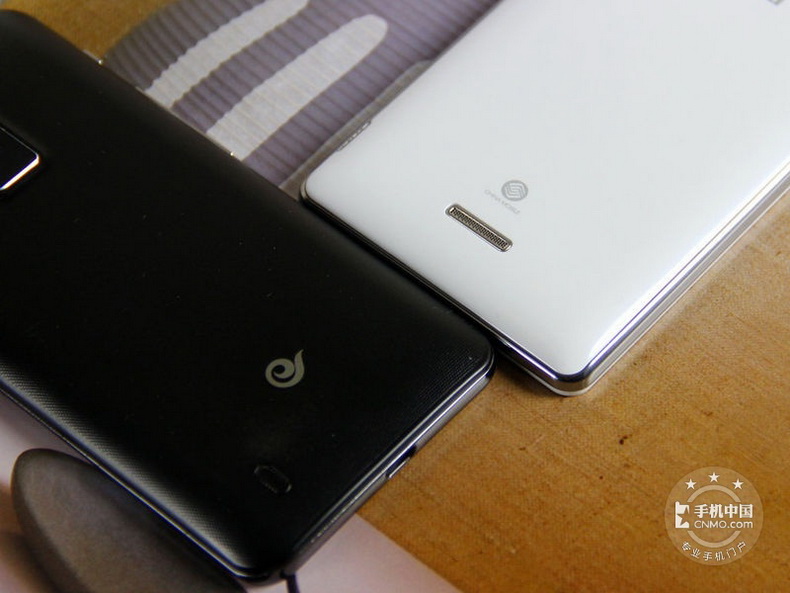 酷派8730 详细评测介绍资料 中山酷派(Coolpa