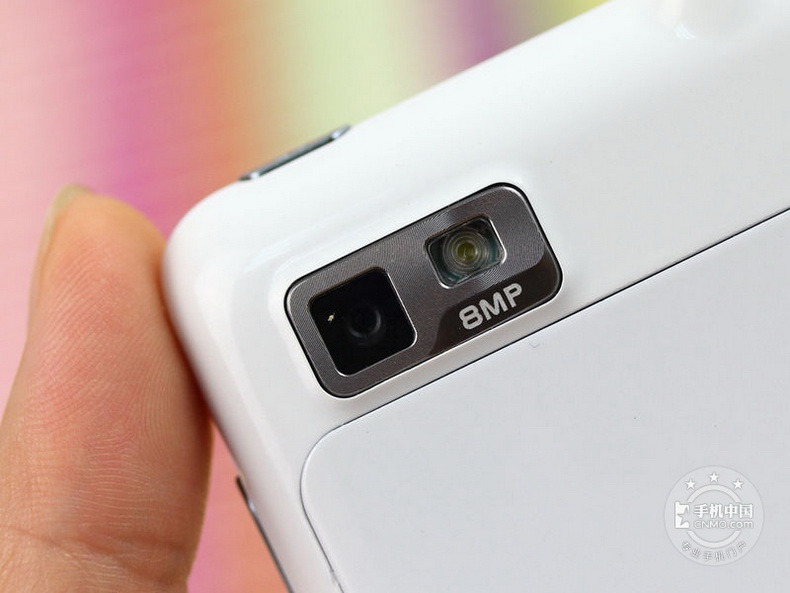 MOTO XT685 详细评测介绍资料 中山摩托罗拉